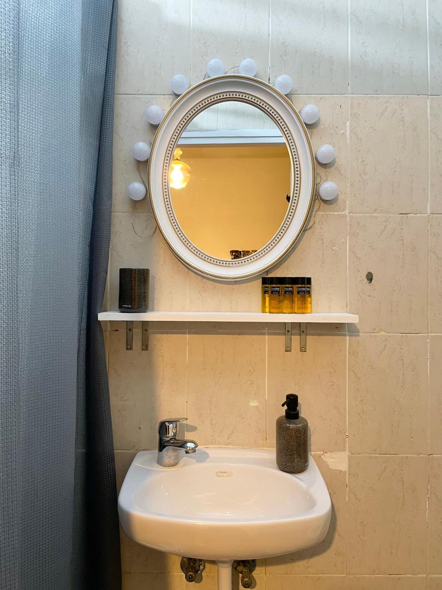Dotan'S Boutique Apartments - By The Beach! Tel Aviv Eksteriør billede